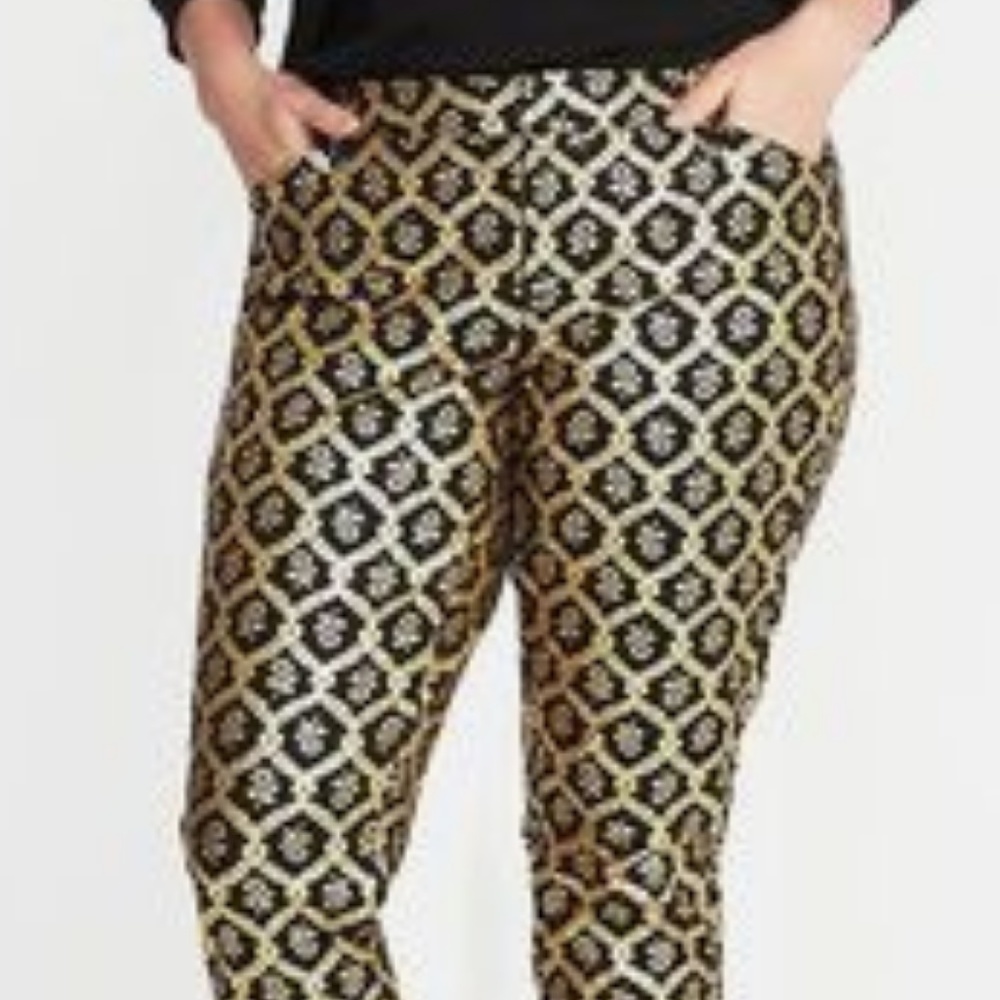 NWT Old Navy Black and Gold Foil Pixie Pants